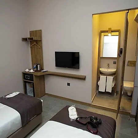 Jurnal Otel