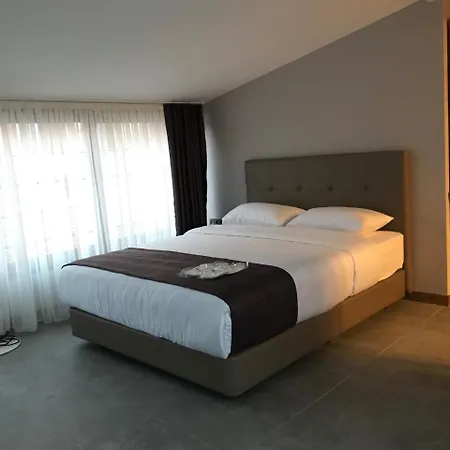 Jurnal Hotel Estambul